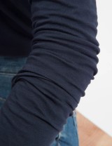 Odd Cool Sleeve Vent Collar Knit Odd Cool Sleeve Vent Collar Knit